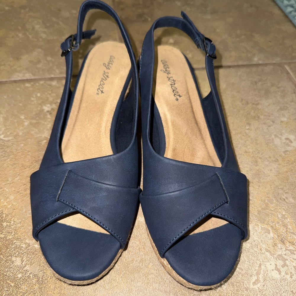 Easy Street Devlin Espadrille Wedge Sandal Size 8 in Blue - Picture 4 of 11